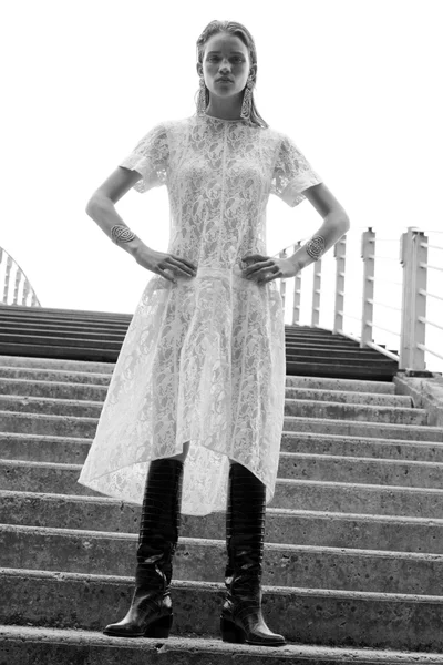 Look 24
